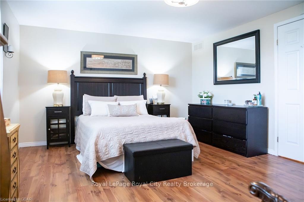 Photo 13 of Unit 14, 31 Schroder Crescent, Guelph, Grange Road — HOMEH