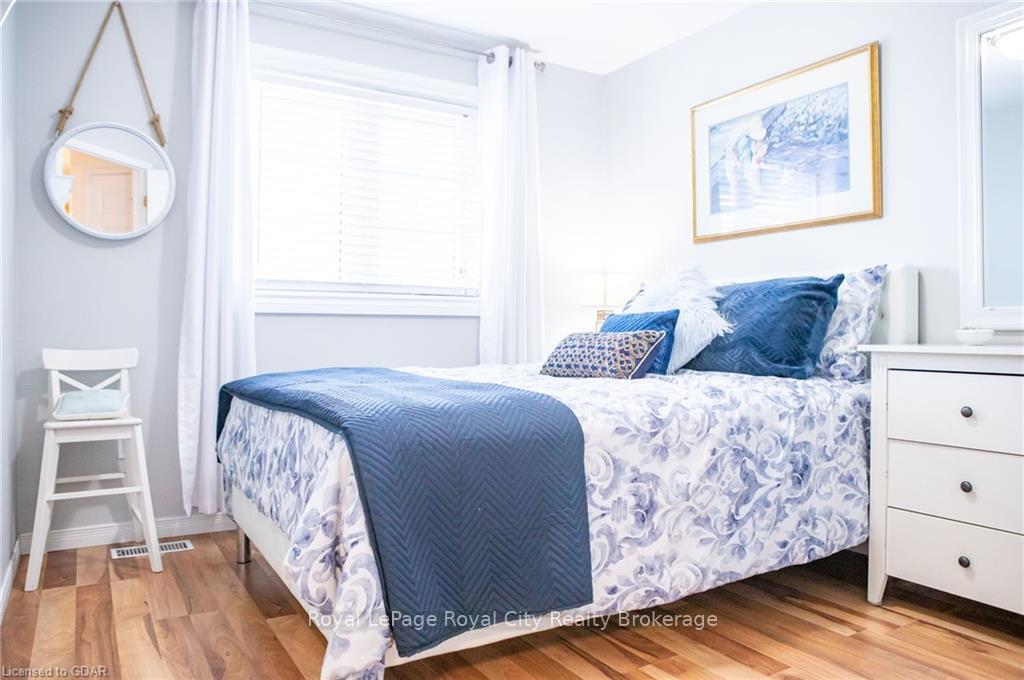 Photo 17 of Unit 14, 31 Schroder Crescent, Guelph, Grange Road — HOMEH