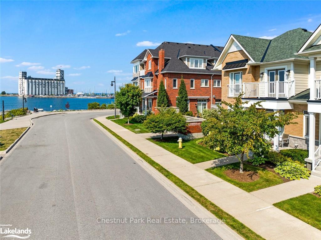 Photo 33 of 3 North Maple Street, Collingwood — HOMEH