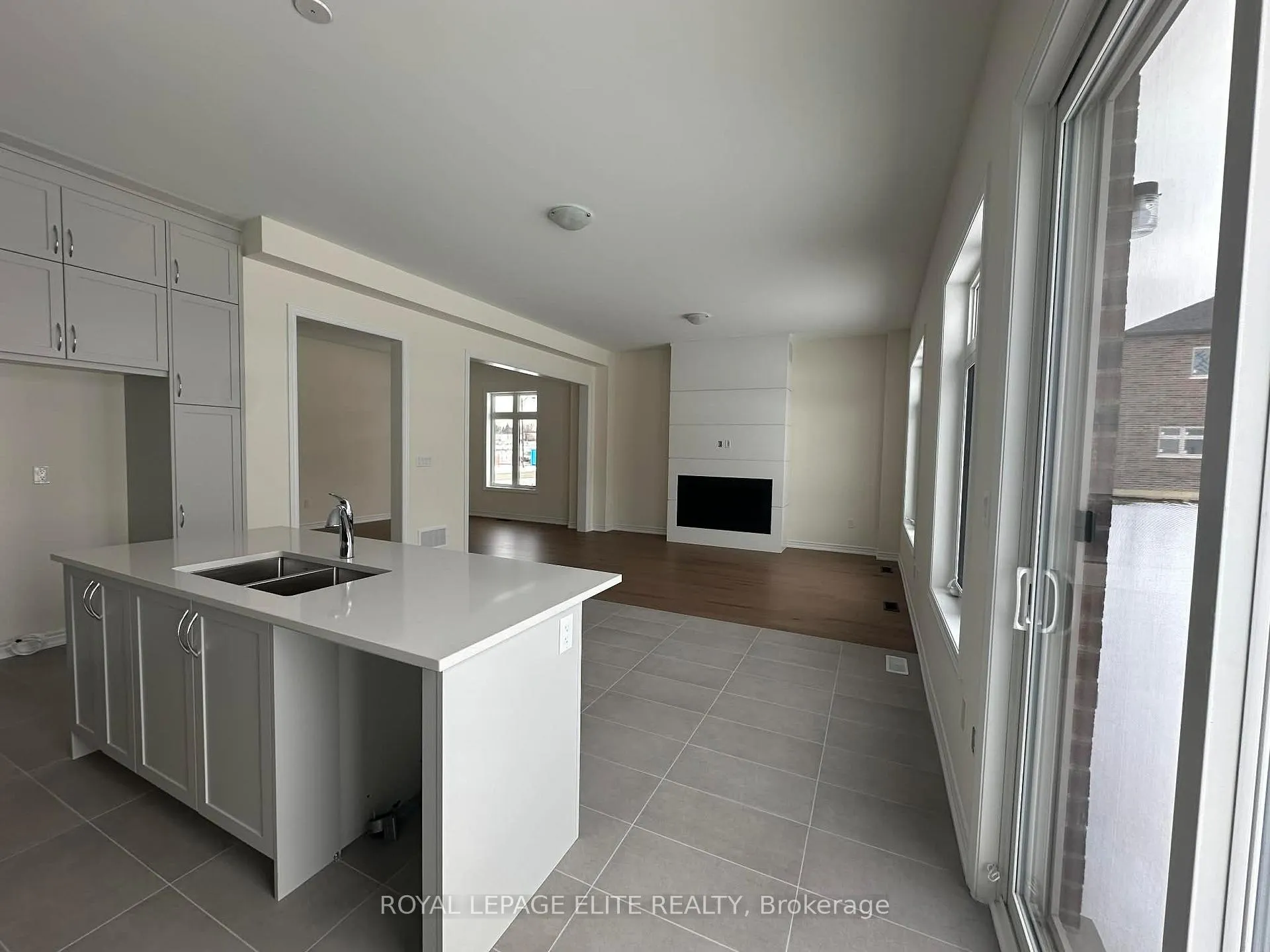 Photo 15 of 23 Addison Street, Caledon, Caledon East — HOMEH