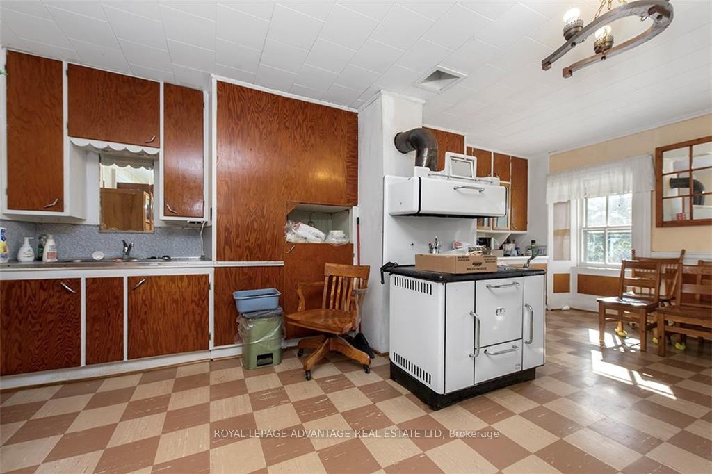 Photo 7 of 420 Perth Road, Beckwith, Beckwith Twp — HOMEH