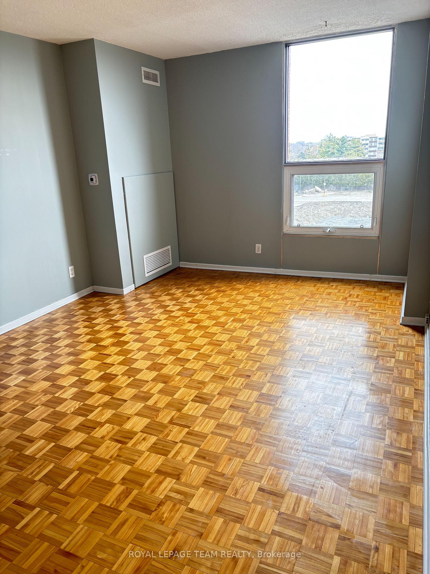 Photo 28 of Unit 403, 2951 Riverside Drive, Ottawa, Mooneys Bay/Riverside Park — HOMEH
