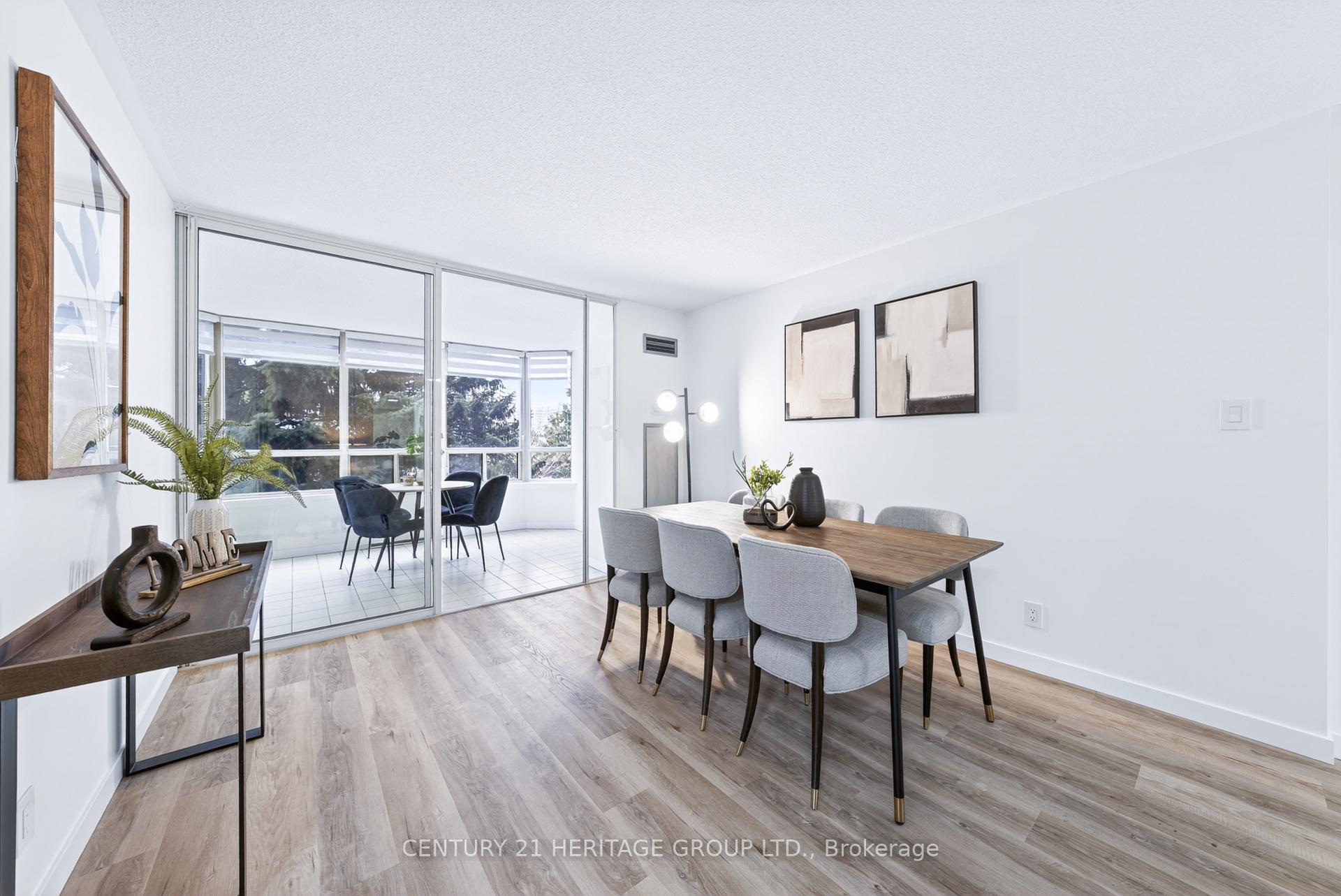 Photo 22 of Unit 319, 32 Clarissa Drive, Richmond Hill, Harding — HOMEH