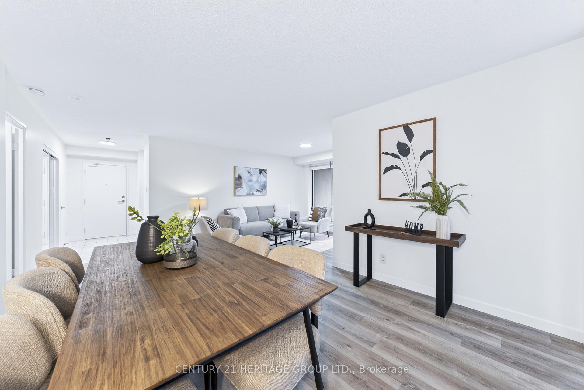 Photo 25 of Unit 319, 32 Clarissa Drive, Richmond Hill, Harding — HOMEH