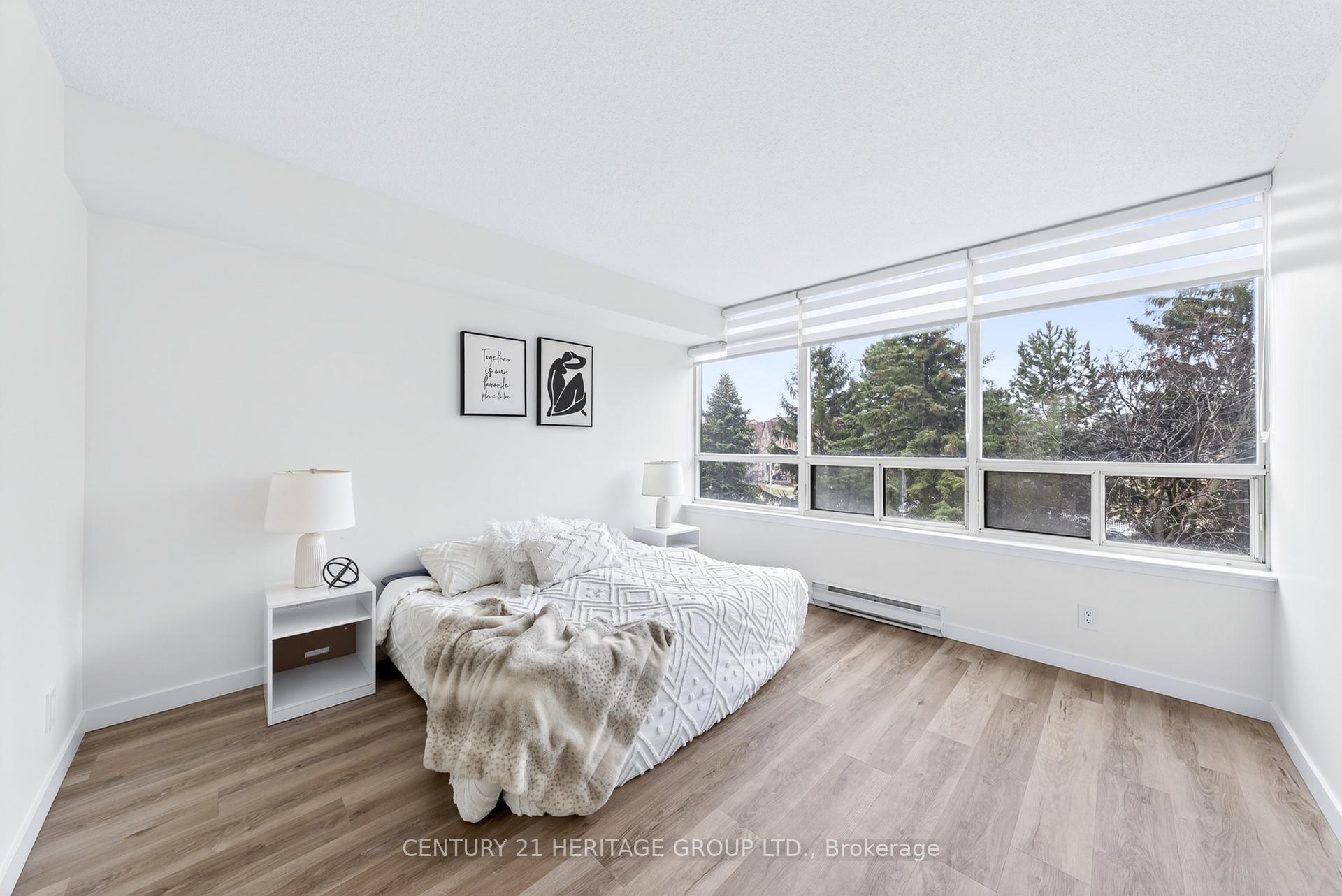 Photo 31 of Unit 319, 32 Clarissa Drive, Richmond Hill, Harding — HOMEH