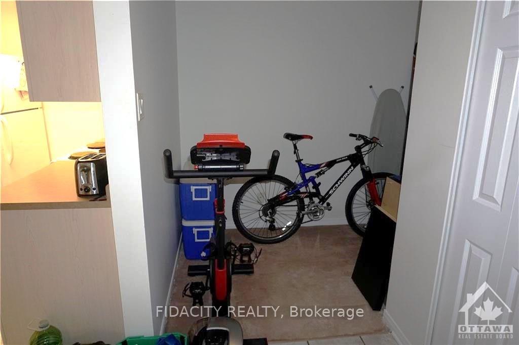 Photo 9 of Unit 9D, 310 Central Park Drive, Ottawa, Central Park — HOMEH