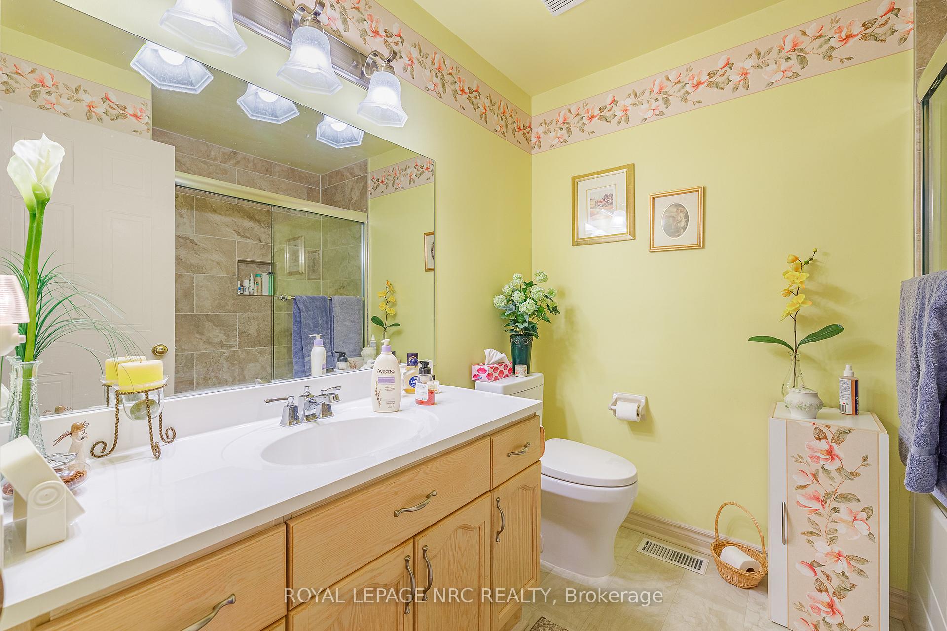 Photo 8 of Unit 65, 122 Bunting Road, St. Catharines, E. Chester — HOMEH