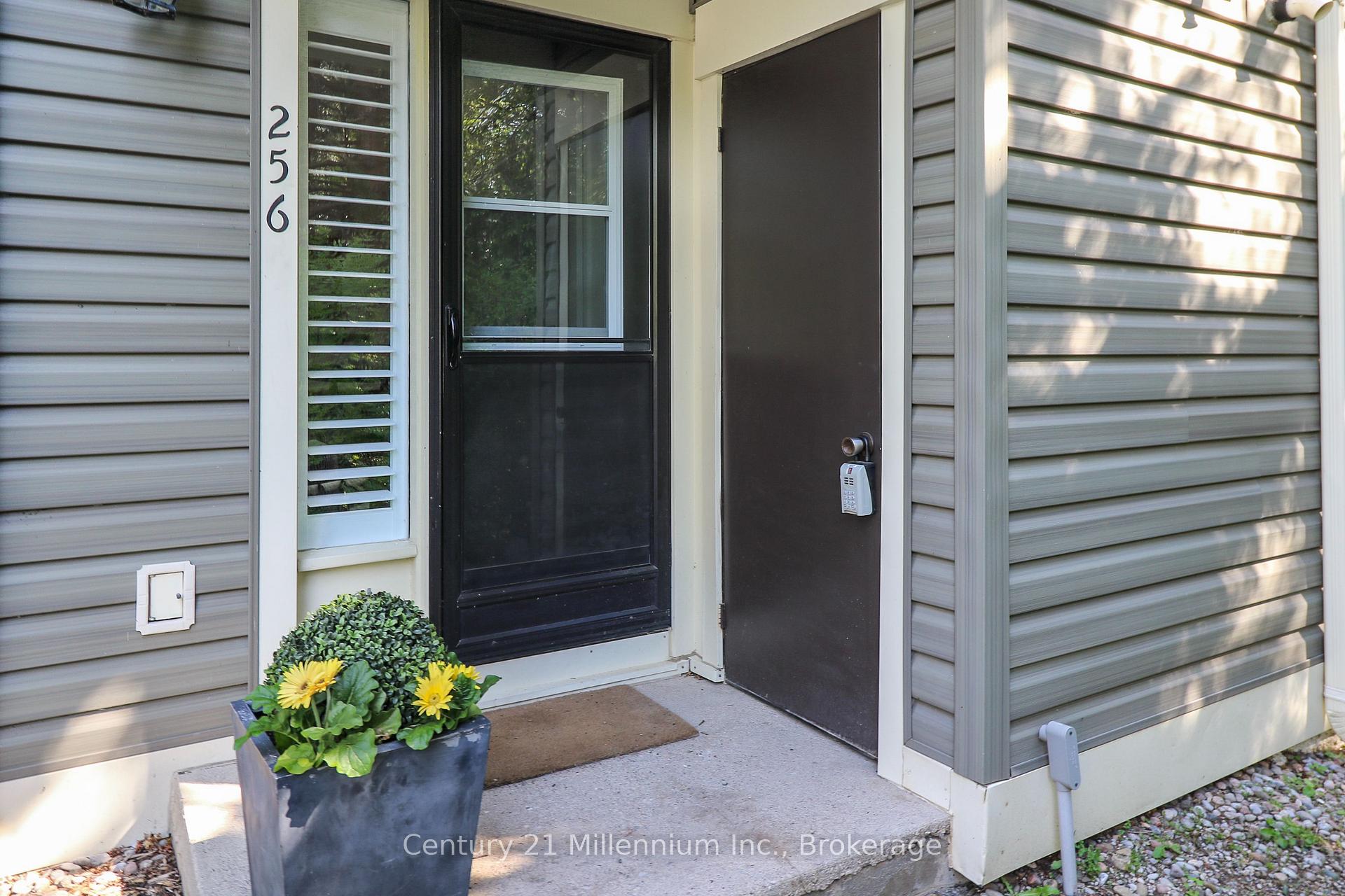 Photo 9 of Unit 256, 13 Harbour Street W, Collingwood — HOMEH