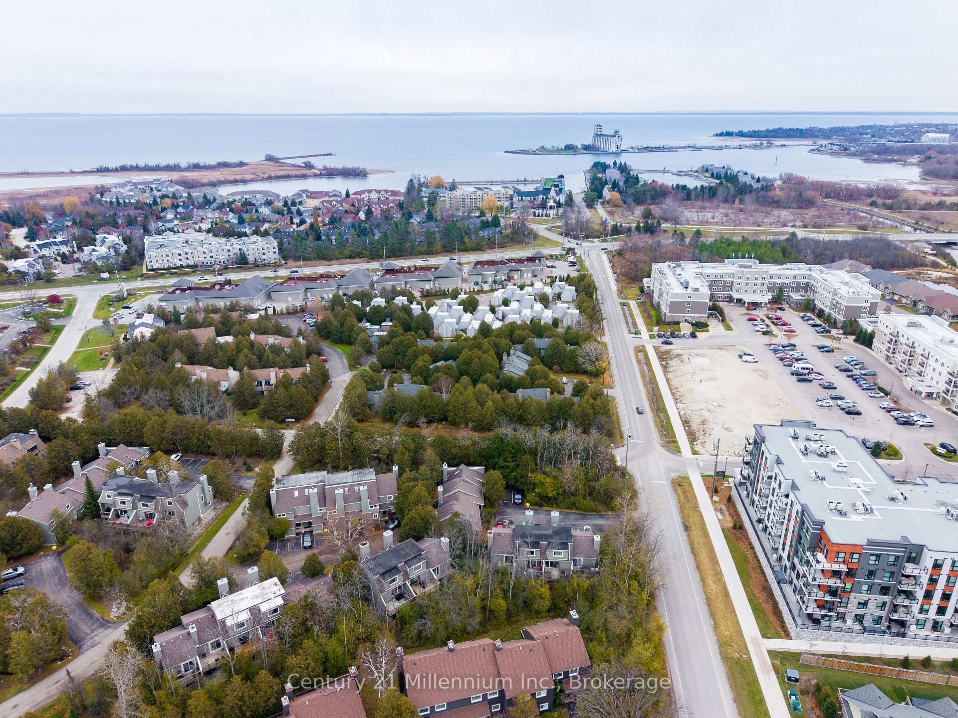 Photo 46 of Unit 256, 13 Harbour Street W, Collingwood — HOMEH