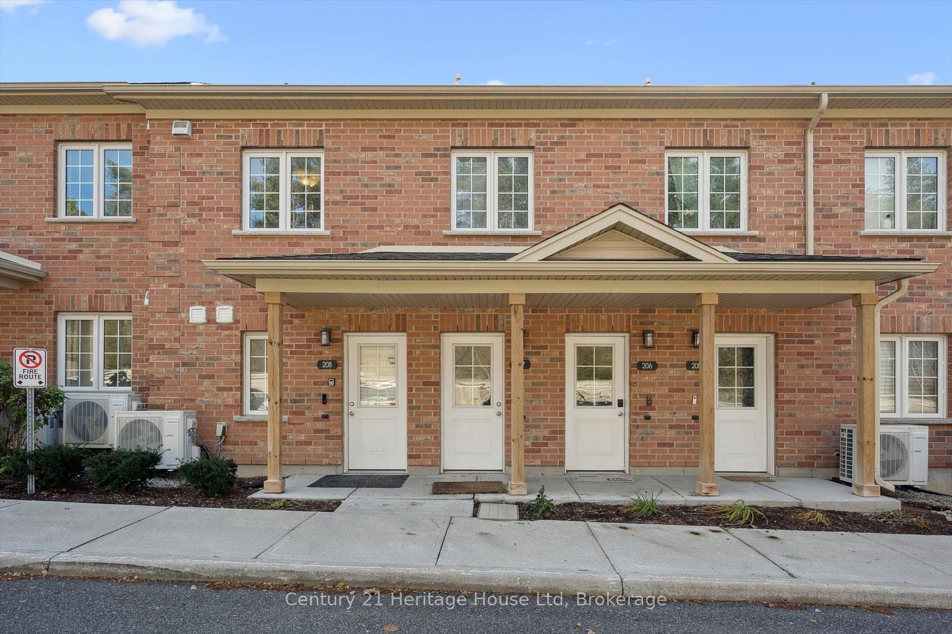 Front of Unit 207, 7 Cityview Drive S