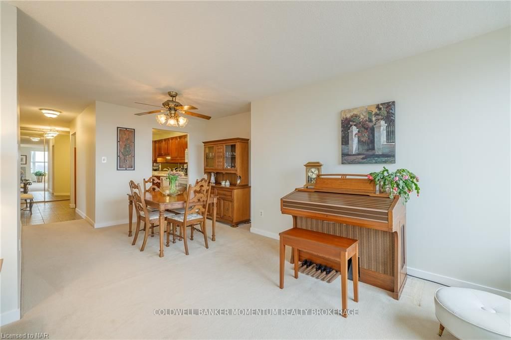 Photo 9 of Unit 709, 7 Gale Crescent, St. Catharines, E. Chester — HOMEH