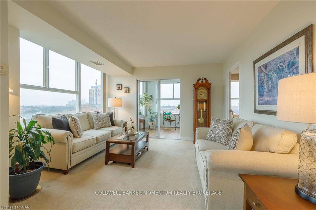 Photo 12 of Unit 709, 7 Gale Crescent, St. Catharines, E. Chester — HOMEH