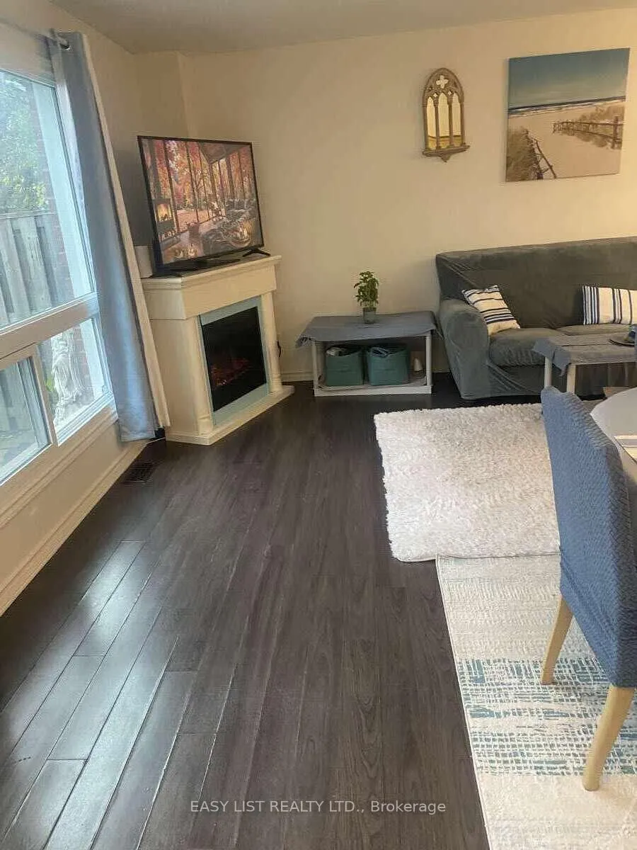 Photo 15 of 246 Romulus Private, Ottawa, Carson Meadows — HOMEH