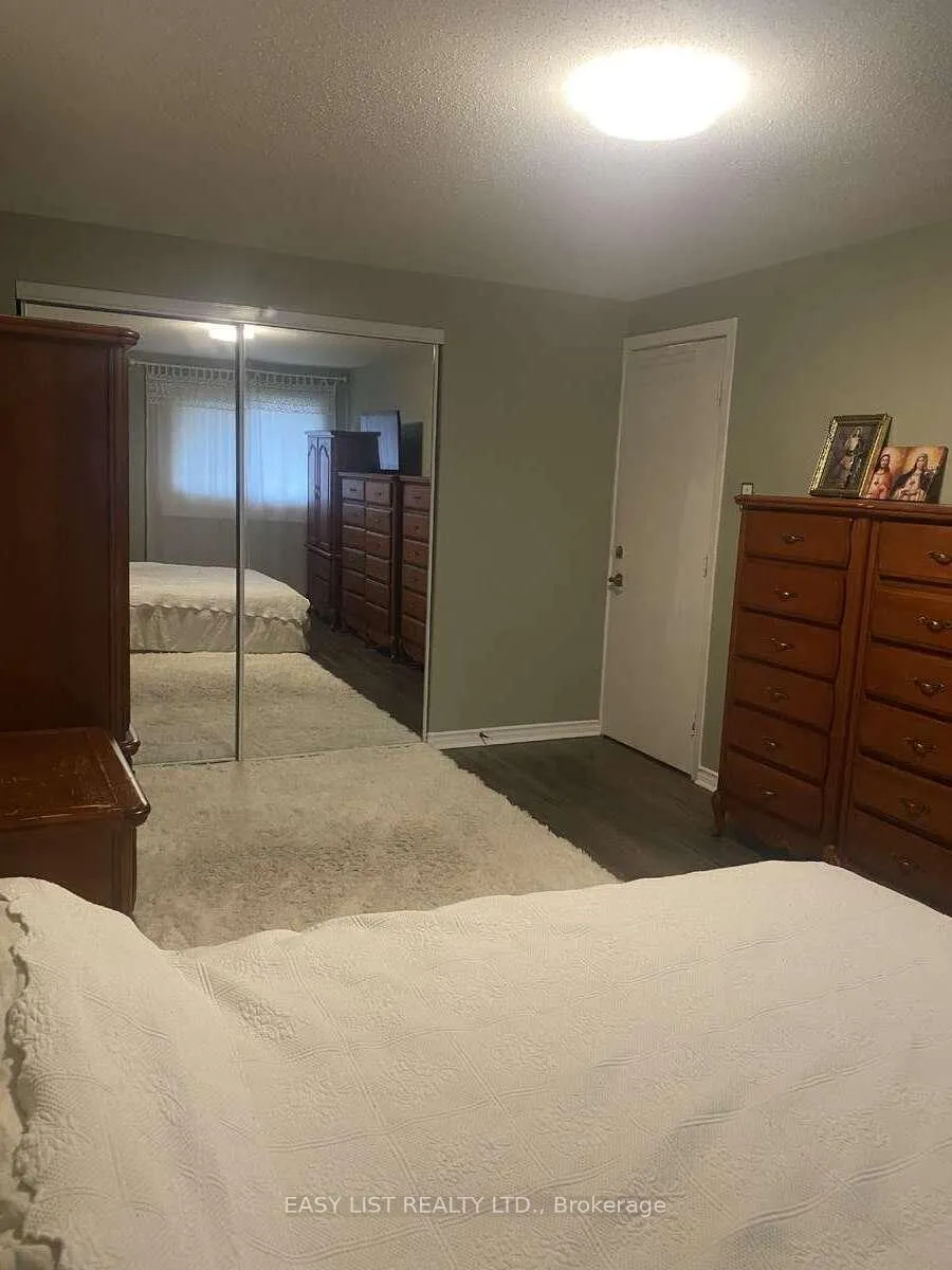 Photo 35 of 246 Romulus Private, Ottawa, Carson Meadows — HOMEH