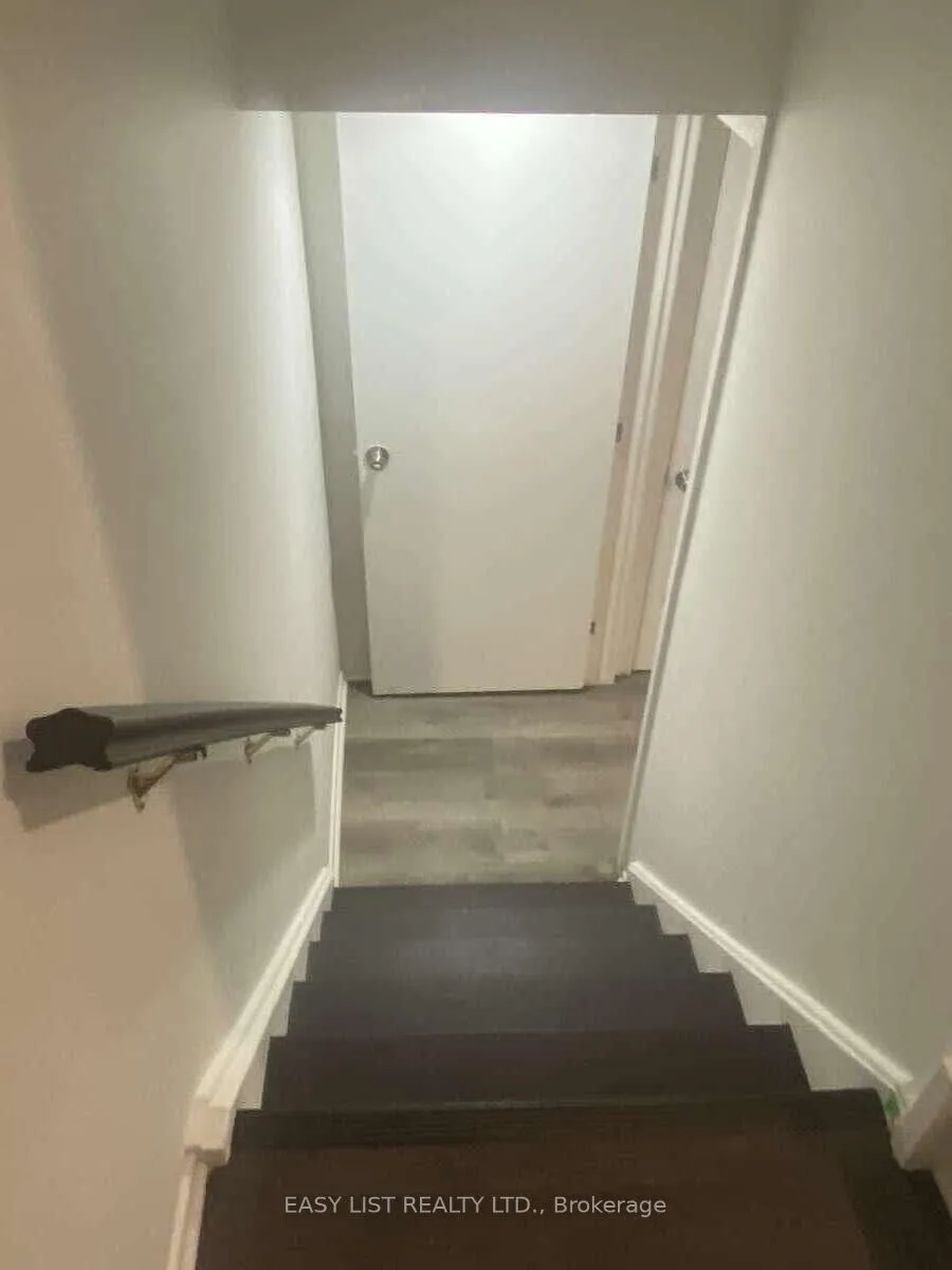 Photo 37 of 246 Romulus Private, Ottawa, Carson Meadows — HOMEH