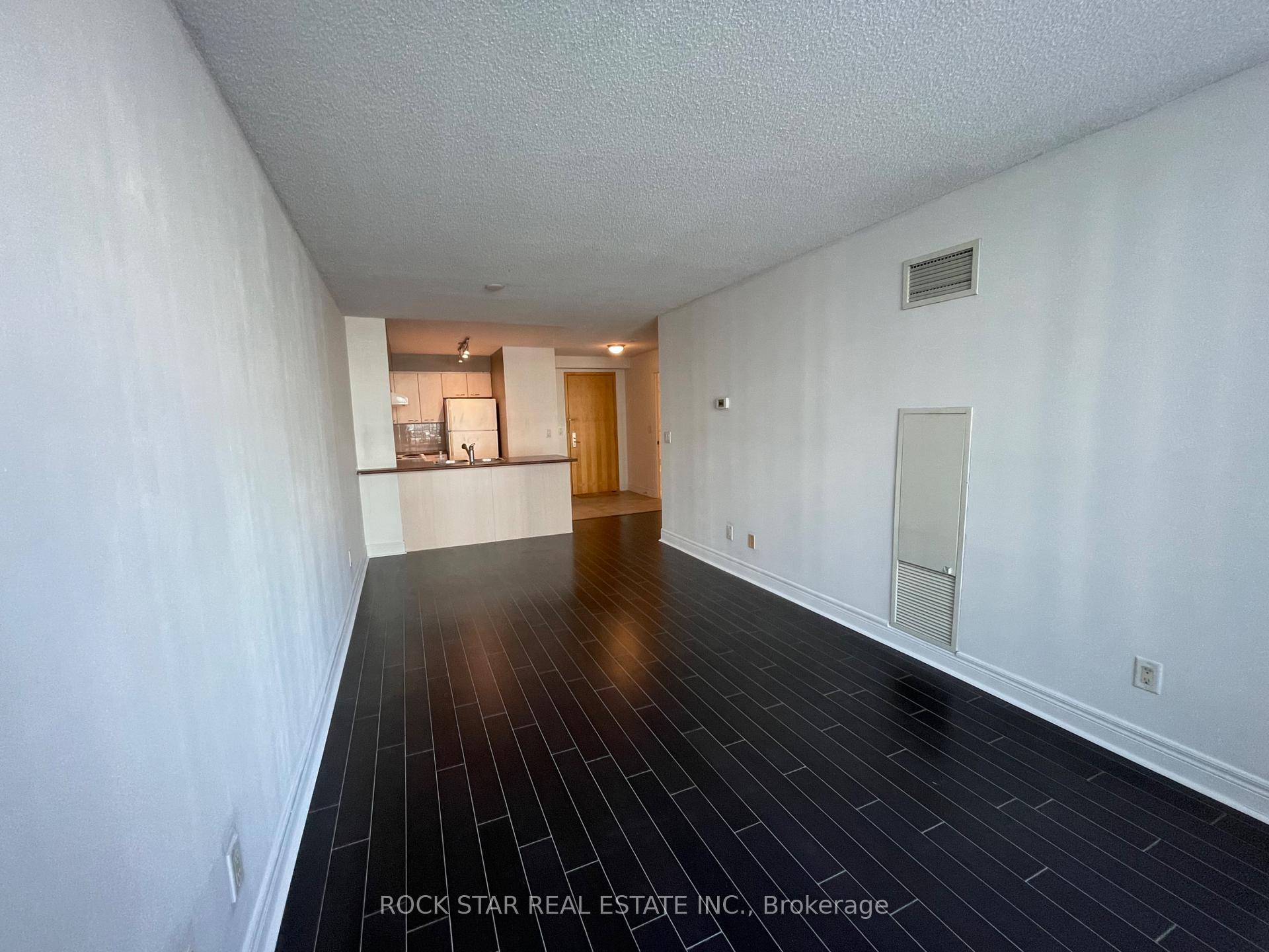 Photo 4 of Unit 515, 48 Suncrest Boulevard, Markham, Commerce Valley — HOMEH