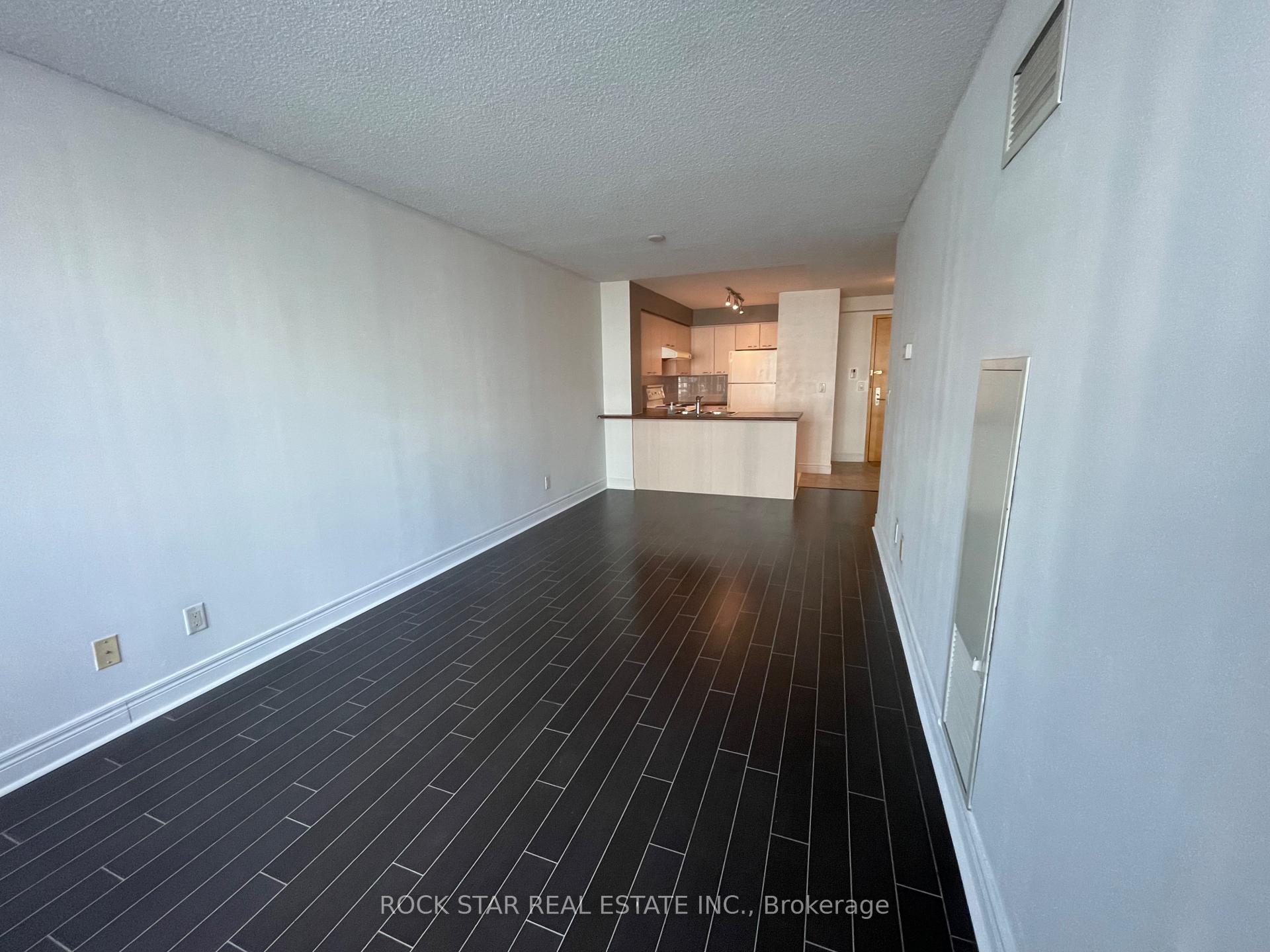 Photo 5 of Unit 515, 48 Suncrest Boulevard, Markham, Commerce Valley — HOMEH