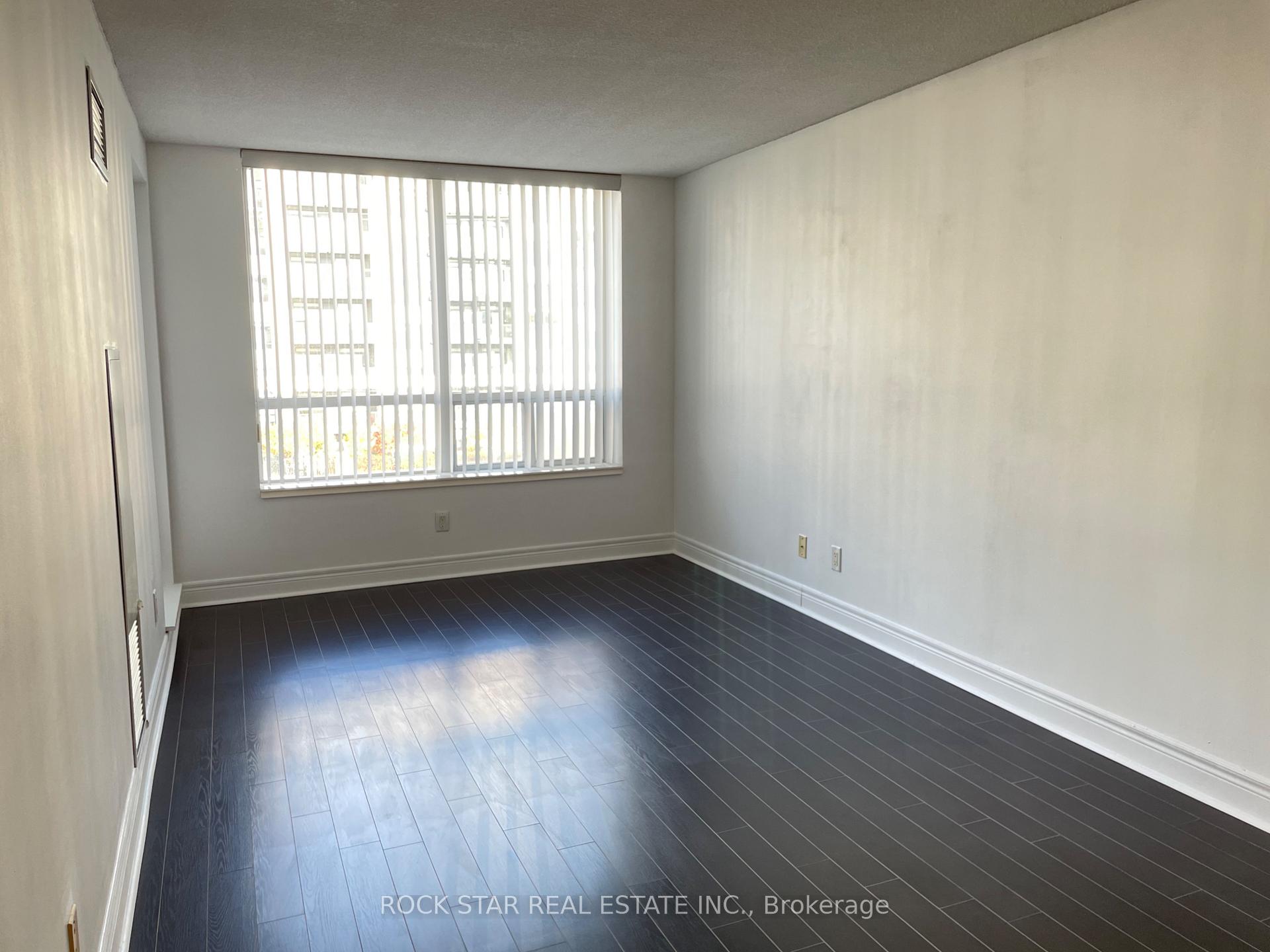 Photo 6 of Unit 515, 48 Suncrest Boulevard, Markham, Commerce Valley — HOMEH