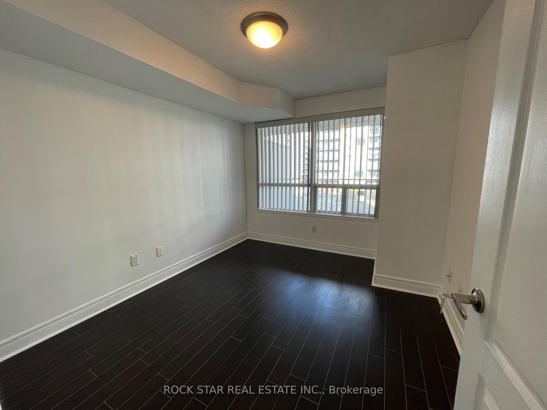 Photo 9 of Unit 515, 48 Suncrest Boulevard, Markham, Commerce Valley — HOMEH