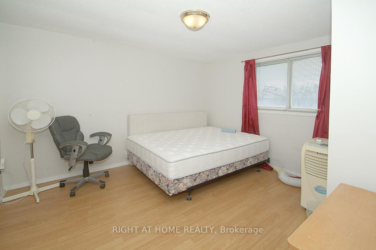 Photo 6 of Unit L, 1466 Heatherington Road, Ottawa, Heron Gate/Industrial Park — HOMEH