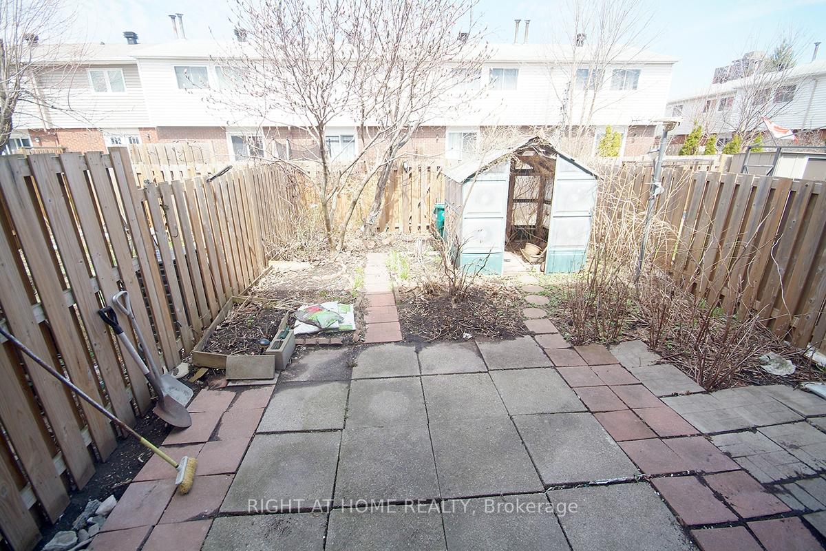Photo 14 of Unit L, 1466 Heatherington Road, Ottawa, Heron Gate/Industrial Park — HOMEH