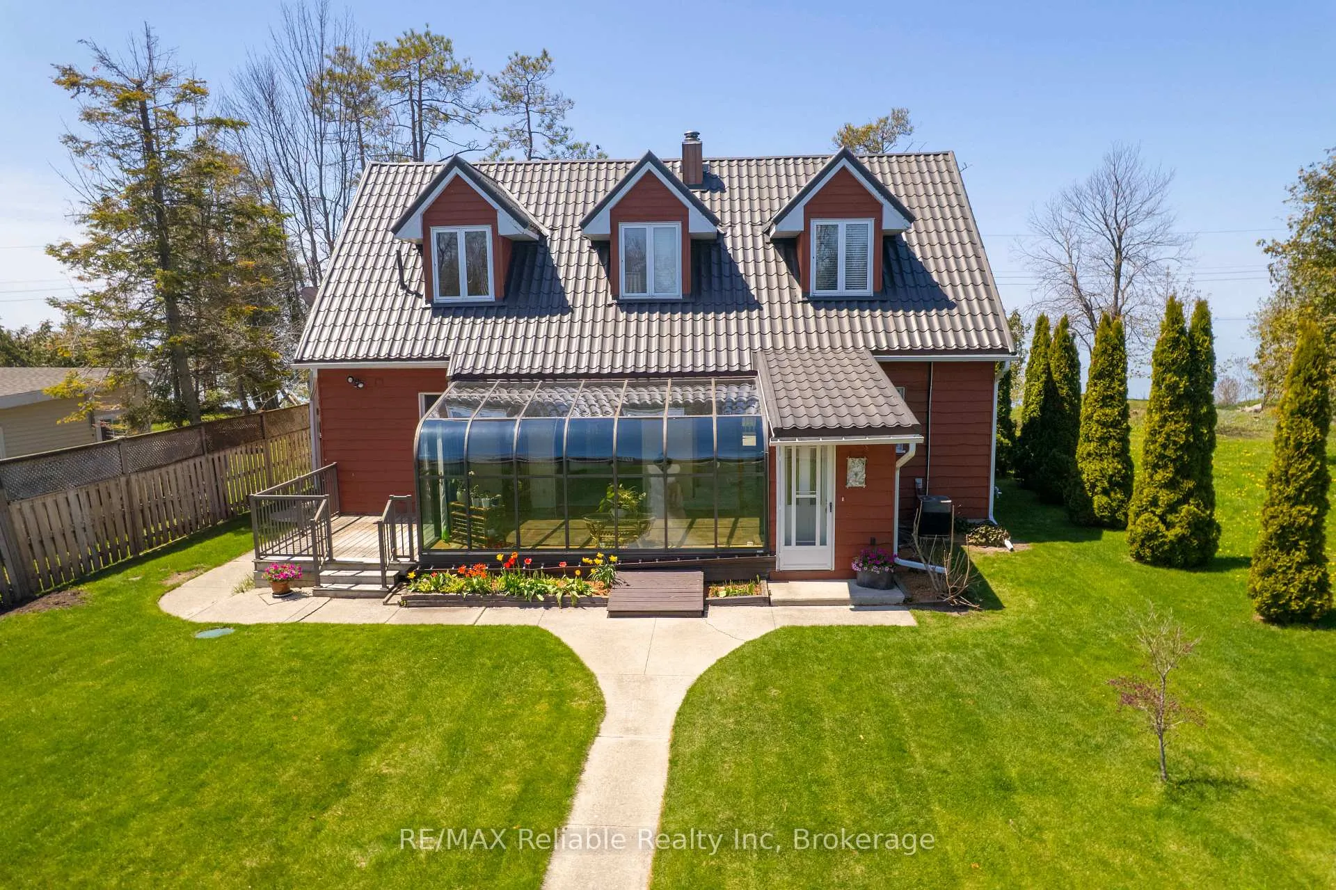 Photo 1 of 185 Huron Road, Huron-Kinloss — HOMEH