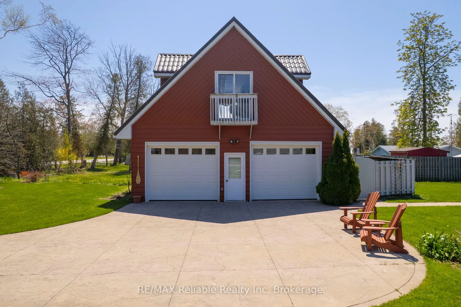 Photo 2 of 185 Huron Road, Huron-Kinloss — HOMEH