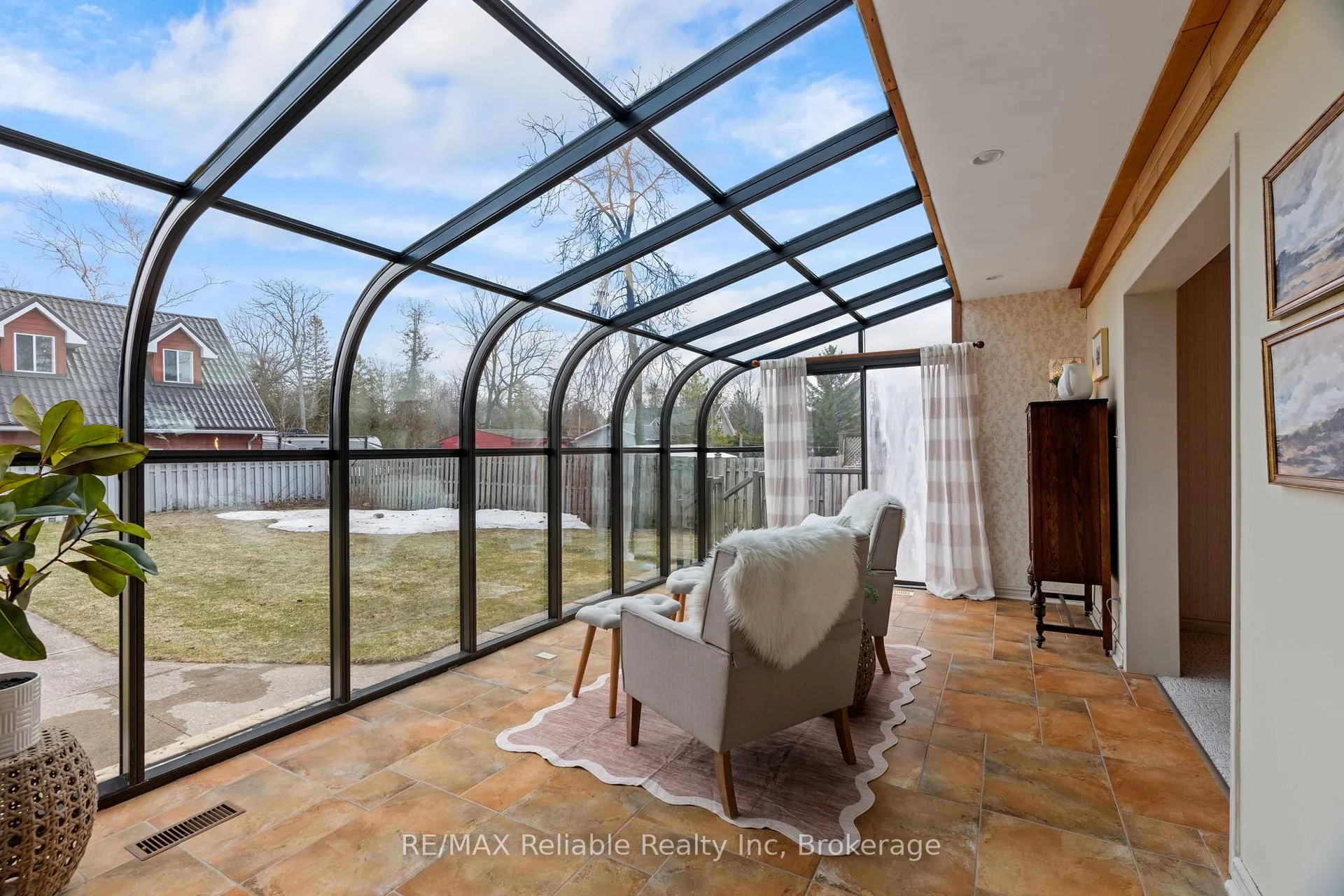 Photo 9 of 185 Huron Road, Huron-Kinloss — HOMEH