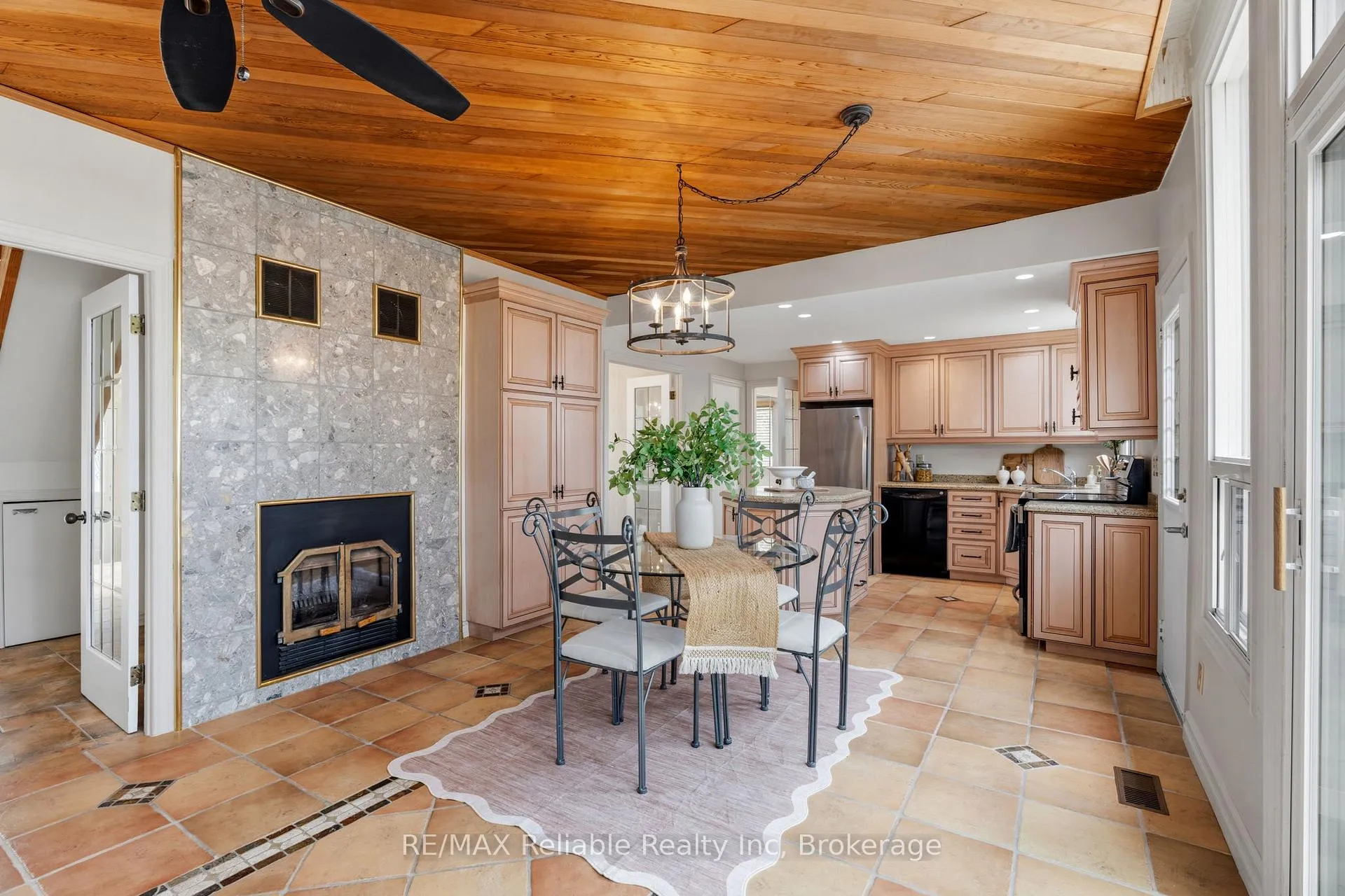 Photo 15 of 185 Huron Road, Huron-Kinloss — HOMEH