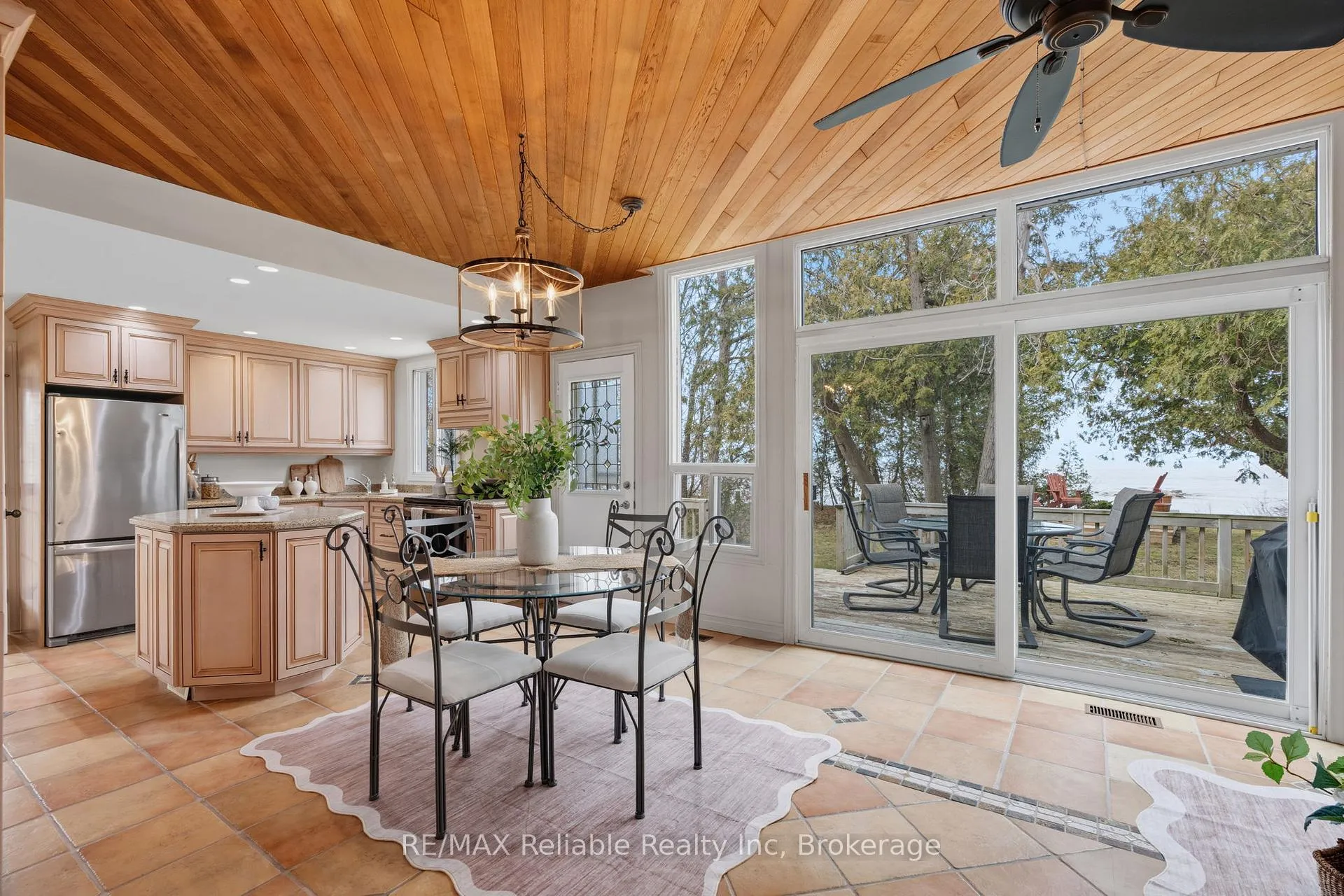 Photo 18 of 185 Huron Road, Huron-Kinloss — HOMEH
