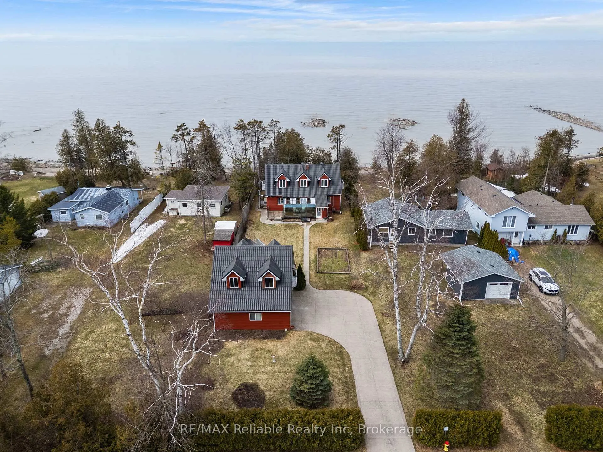 Photo 47 of 185 Huron Road, Huron-Kinloss — HOMEH
