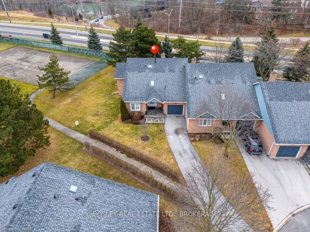 Photo 1 of Unit 13, 10 Elderwood Drive, St. Catharines, Grapeview — HOMEH