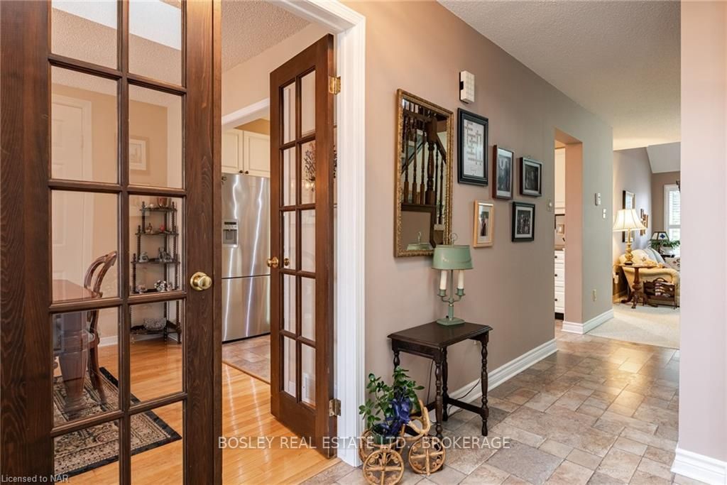 Photo 6 of Unit 13, 10 Elderwood Drive, St. Catharines, Grapeview — HOMEH