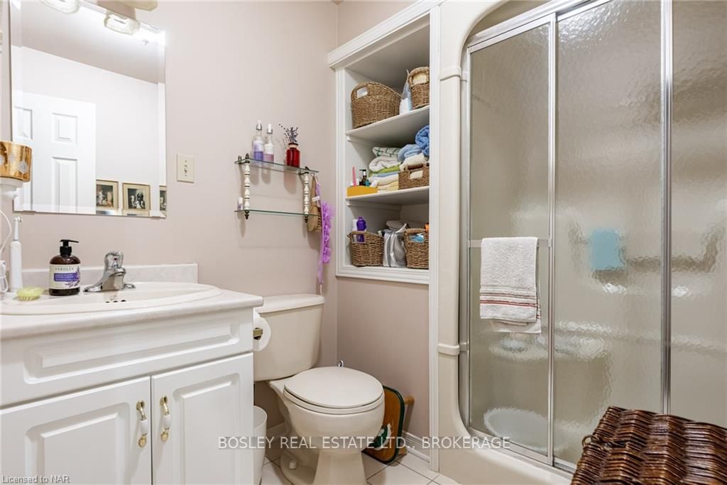 Photo 15 of Unit 13, 10 Elderwood Drive, St. Catharines, Grapeview — HOMEH