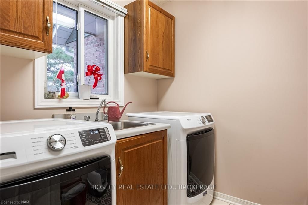 Photo 16 of Unit 13, 10 Elderwood Drive, St. Catharines, Grapeview — HOMEH