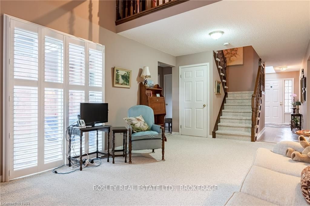 Photo 19 of Unit 13, 10 Elderwood Drive, St. Catharines, Grapeview — HOMEH