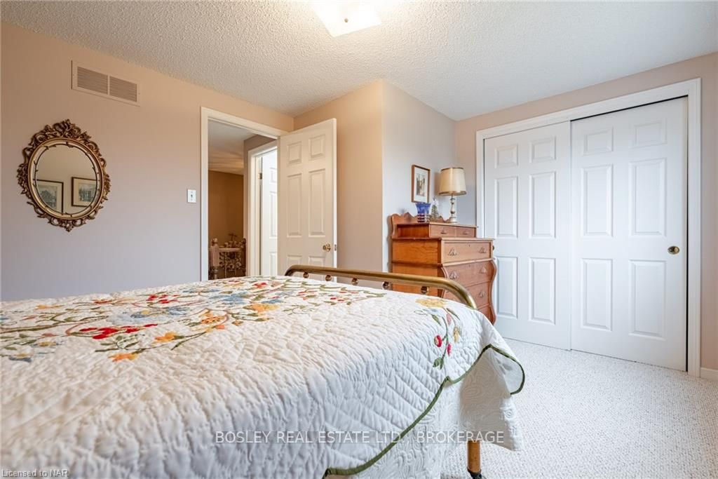 Photo 22 of Unit 13, 10 Elderwood Drive, St. Catharines, Grapeview — HOMEH