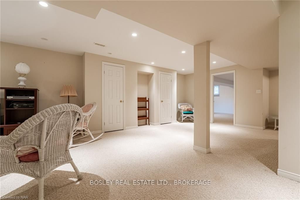 Photo 30 of Unit 13, 10 Elderwood Drive, St. Catharines, Grapeview — HOMEH