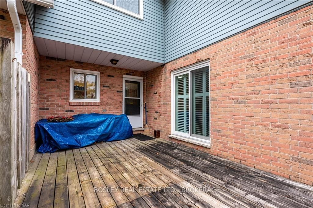 Photo 33 of Unit 13, 10 Elderwood Drive, St. Catharines, Grapeview — HOMEH