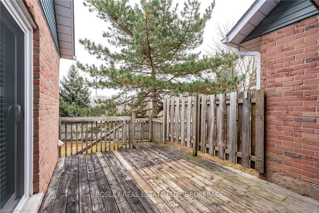 Photo 34 of Unit 13, 10 Elderwood Drive, St. Catharines, Grapeview — HOMEH