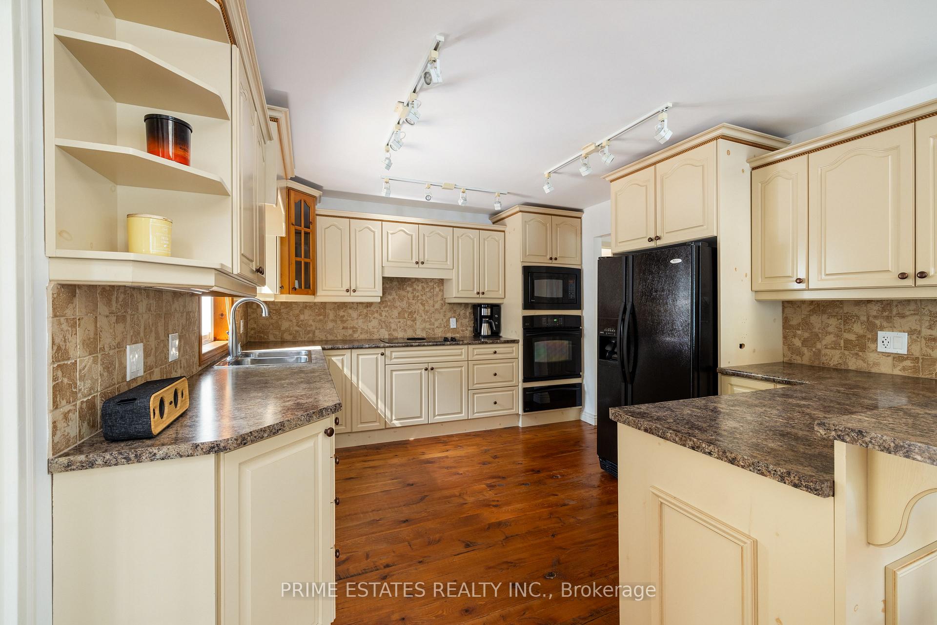 Photo 16 of 1070 West Shore Lane, Frontenac, Frontenac Centre — HOMEH