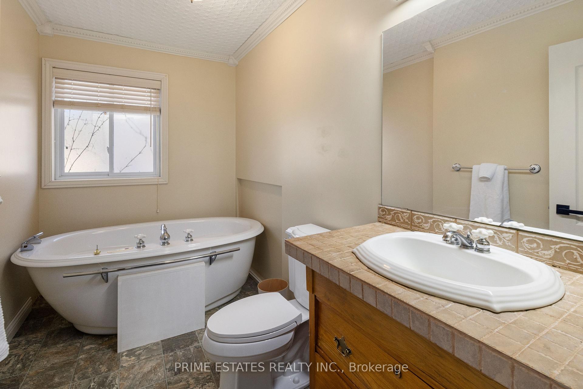 Photo 25 of 1070 West Shore Lane, Frontenac, Frontenac Centre — HOMEH