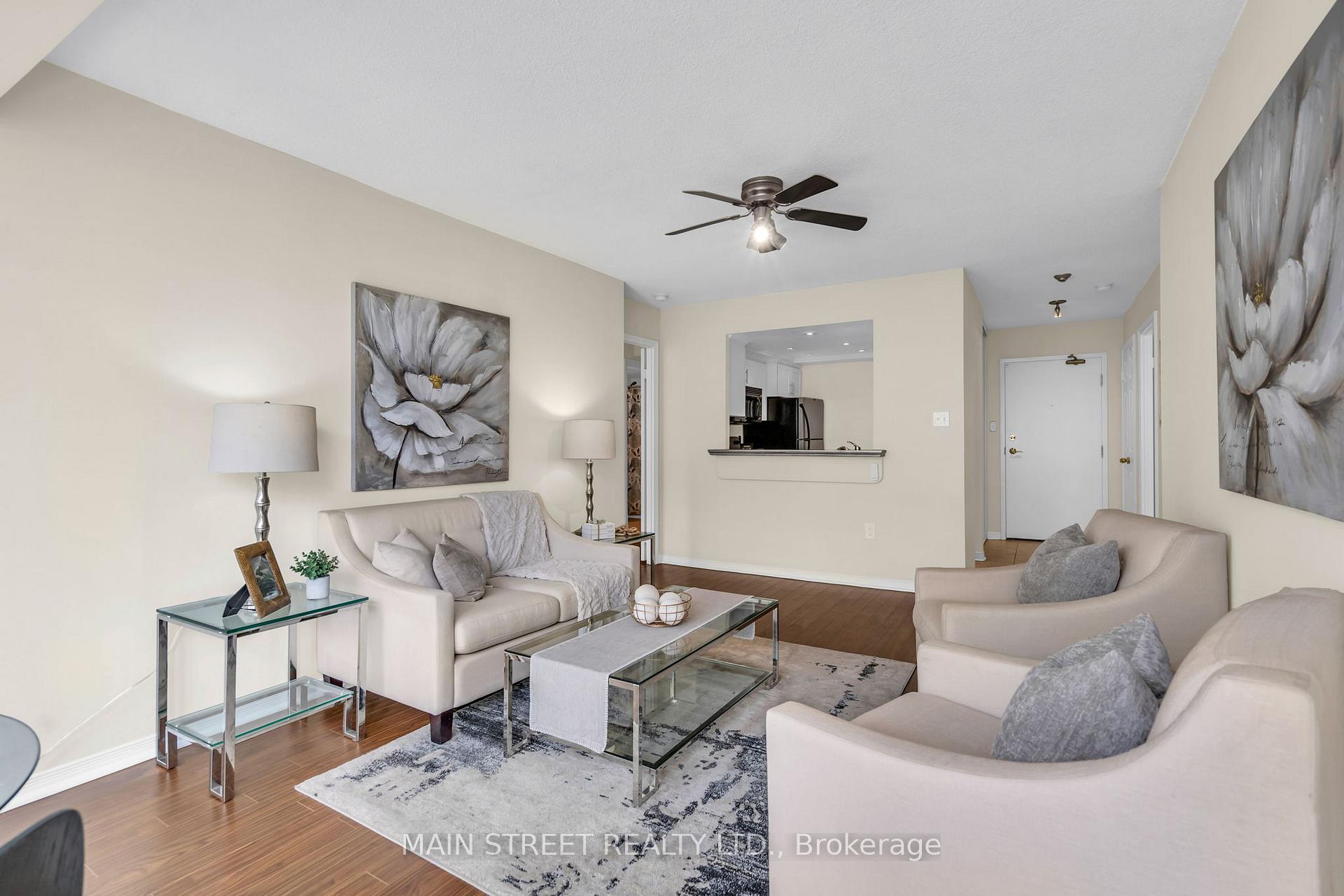 Photo 5 of Unit 902, 270 Davis Drive, Newmarket, Central Newmarket — HOMEH