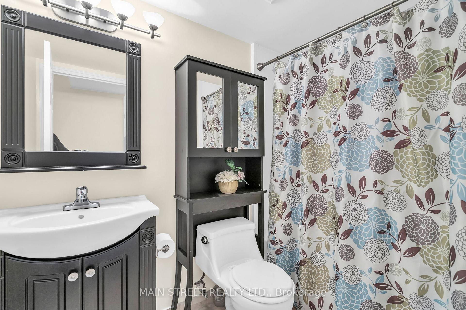 Photo 17 of Unit 902, 270 Davis Drive, Newmarket, Central Newmarket — HOMEH