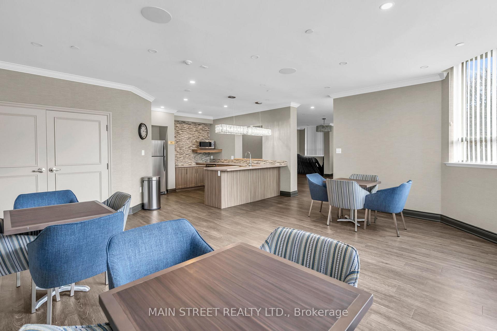Photo 19 of Unit 902, 270 Davis Drive, Newmarket, Central Newmarket — HOMEH