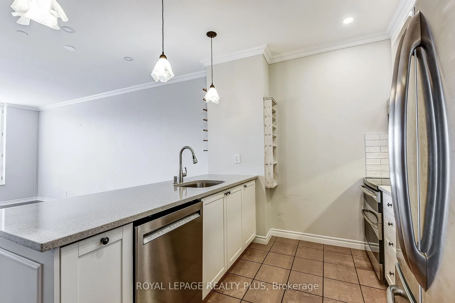 Photo 9 of Unit 715, 980 Yonge Street, Toronto, The Annex — HOMEH
