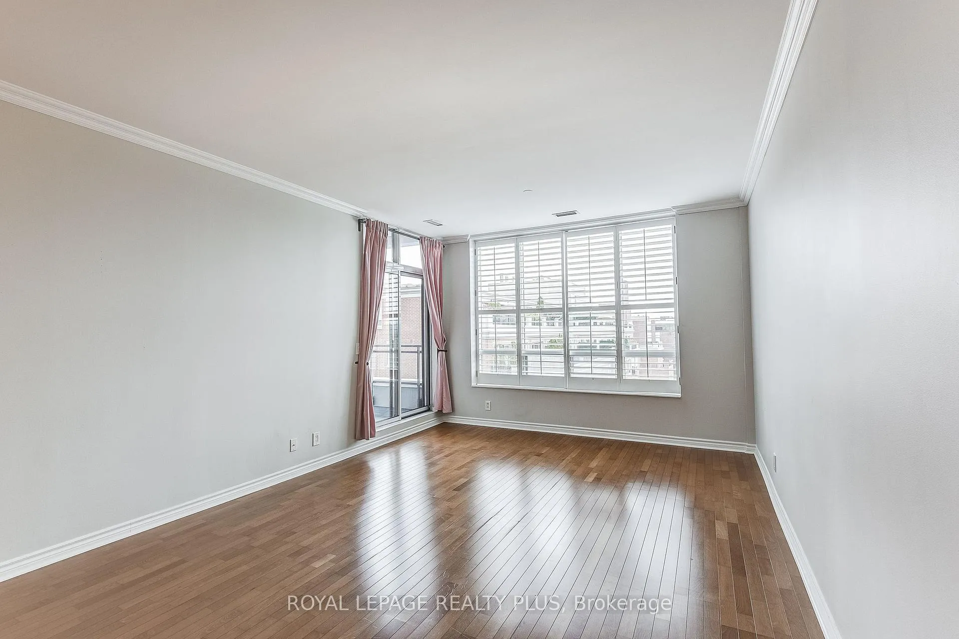 Photo 15 of Unit 715, 980 Yonge Street, Toronto, The Annex — HOMEH