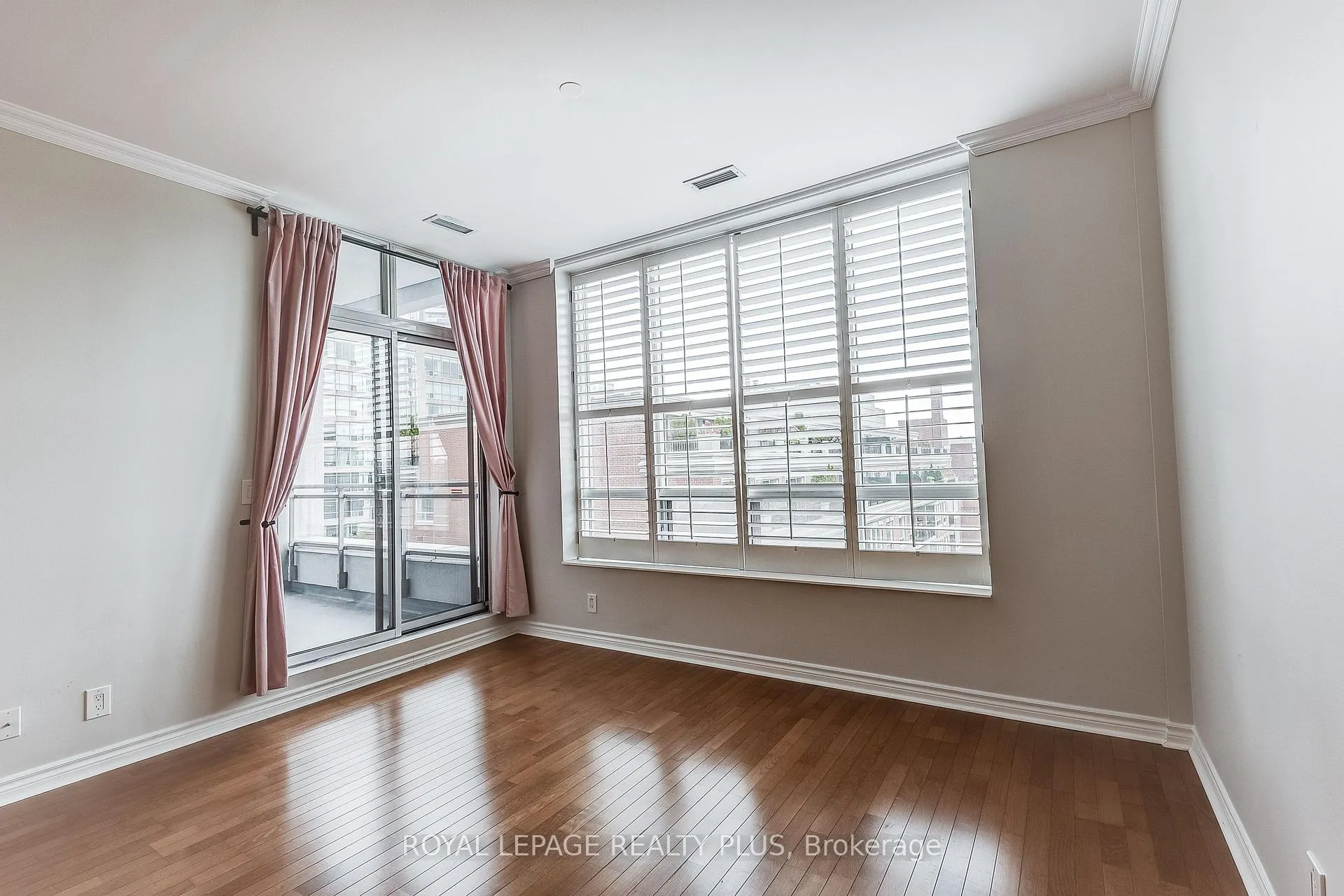 Photo 17 of Unit 715, 980 Yonge Street, Toronto, The Annex — HOMEH