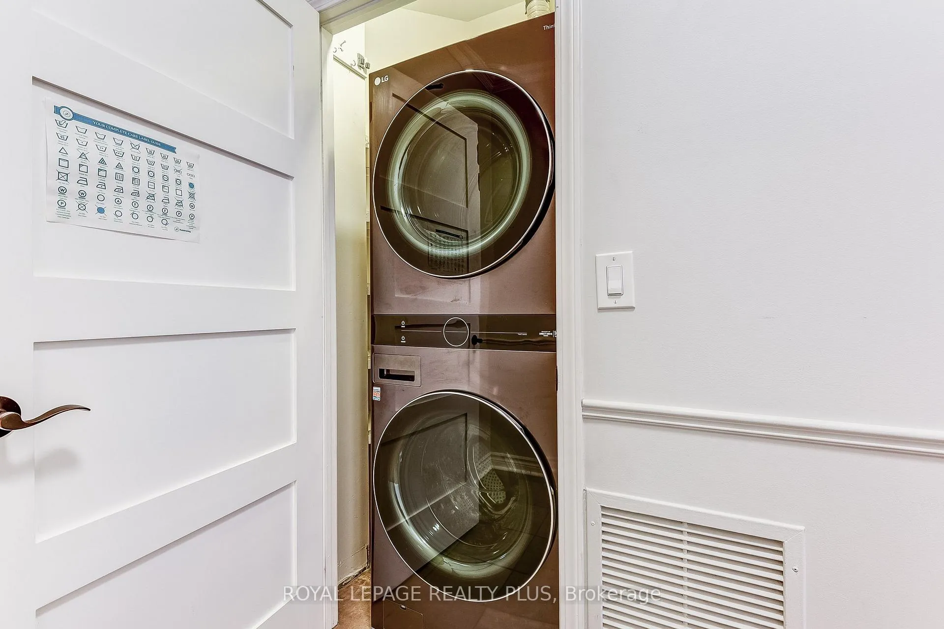 Photo 38 of Unit 715, 980 Yonge Street, Toronto, The Annex — HOMEH