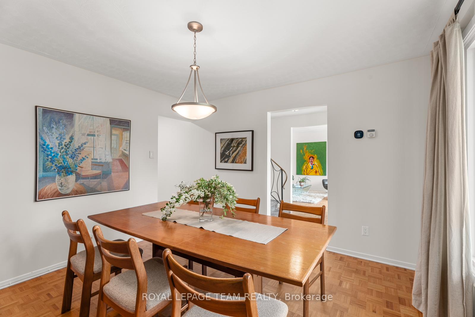 Photo 7 of 37 Amberwood Crescent, Ottawa, Pineglen/Country Place — HOMEH